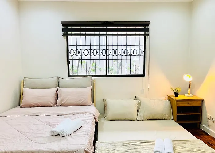 4br Huge House Up To 30px With 2 Car Park セブ市
