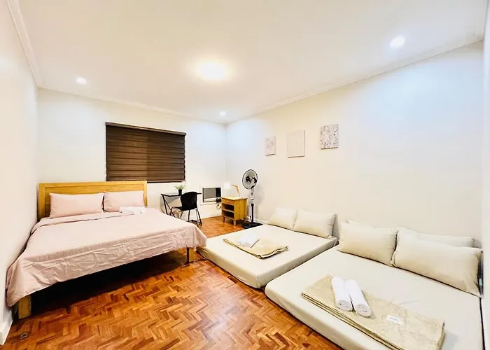 4br Huge House Up To 30px With 2 Car Park ヴィラ